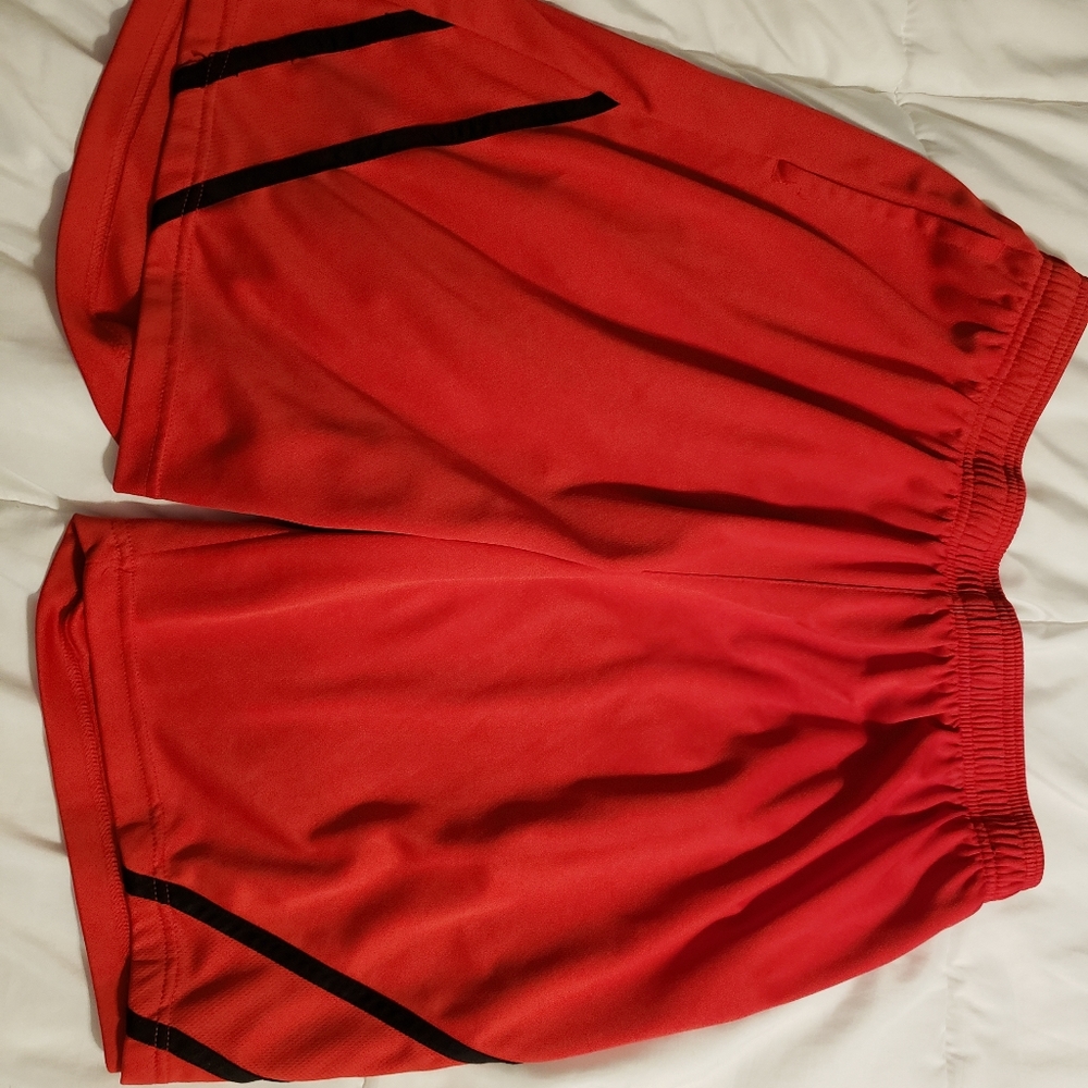 XL TEK GEAR RED SHORTS